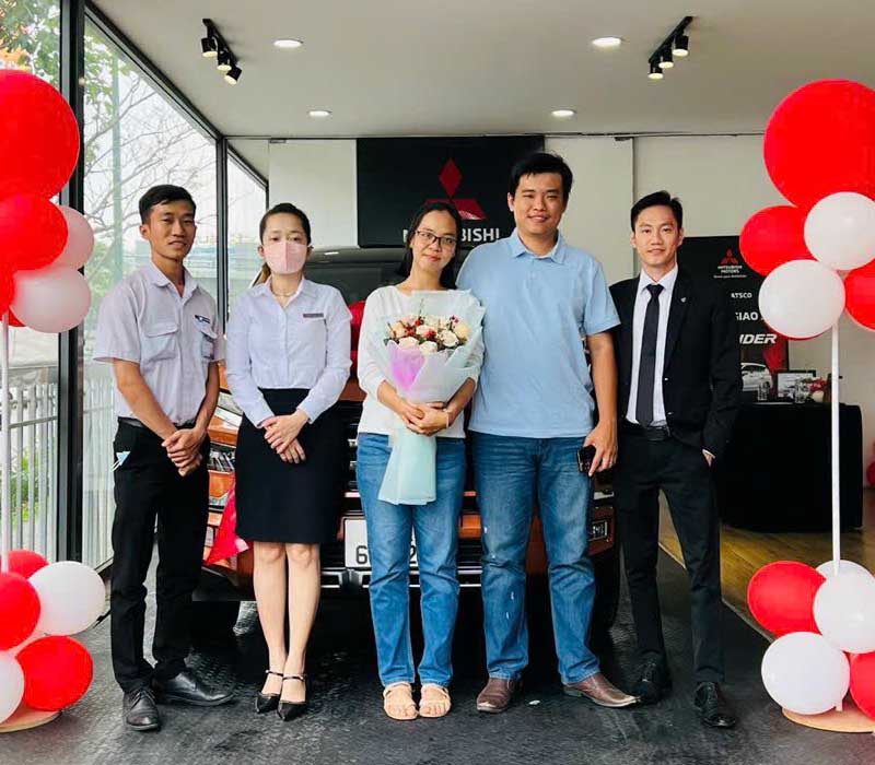 Hình ảnh hoạt động tư vấn xe tại Vĩnh Phúc